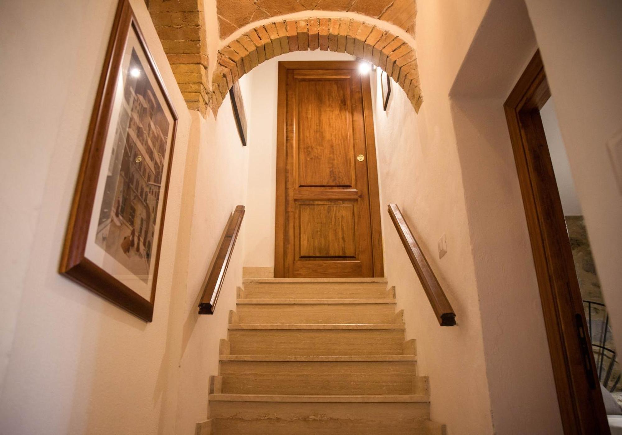 Bio Agriturismo Poggio Aione Сатурния Экстерьер фото