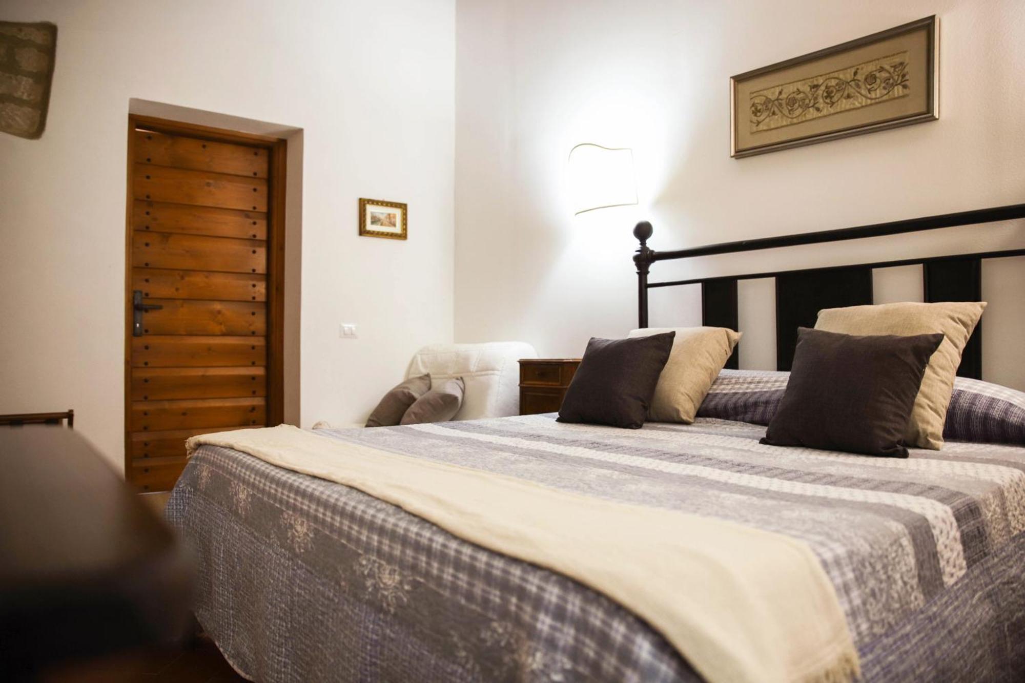 Bio Agriturismo Poggio Aione Сатурния Экстерьер фото