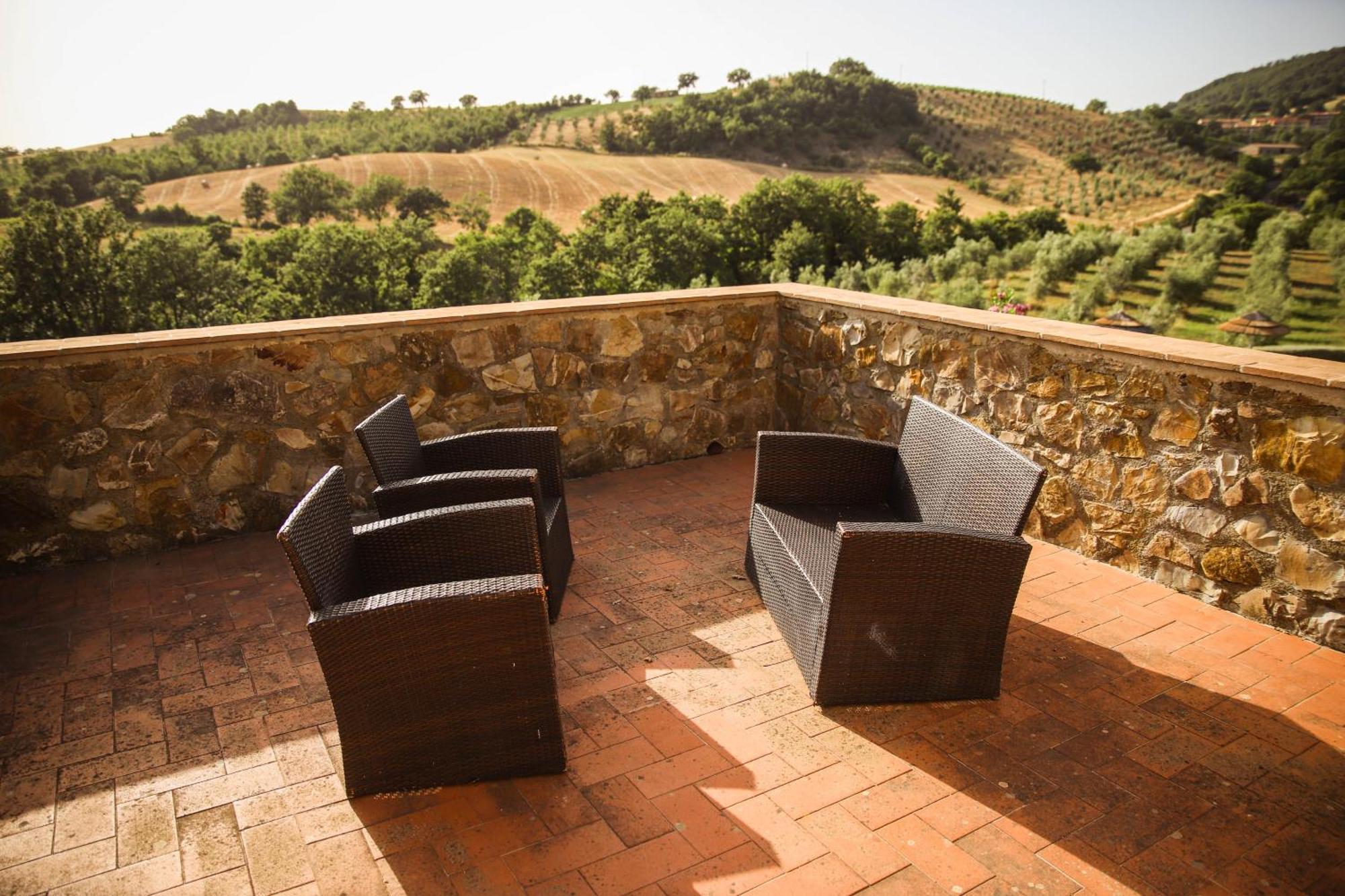 Bio Agriturismo Poggio Aione Сатурния Экстерьер фото